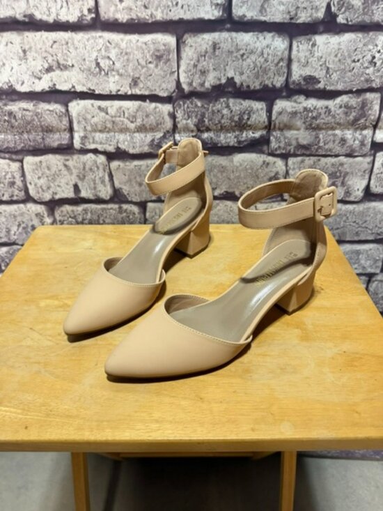 Dream Pairs Shoes - Dream Pairs Beige Heels Size 8.5